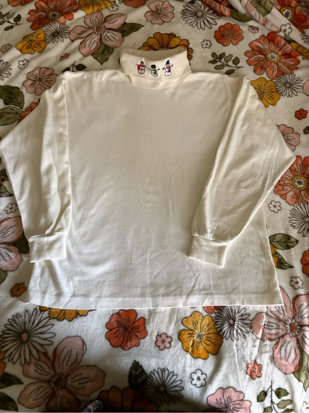 VINTAGE BELLE POINTE 2-PIECE SWEATER & TURTLENECK SET S & M